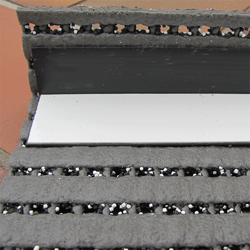 Antirutsch Treppenstufenmatten ZENTAURUS mit Winkel | 5 Farben | bei Schnee & Eis