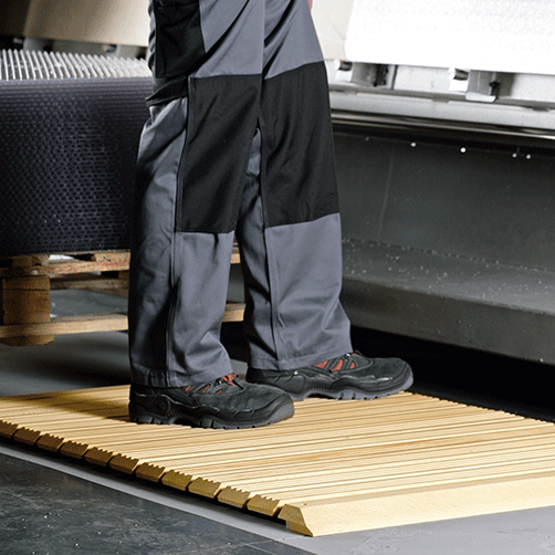 holzrost-am-arbeitsplatz