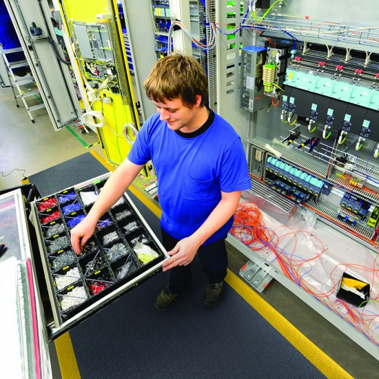 esd-matte-cushionstat-einsatz