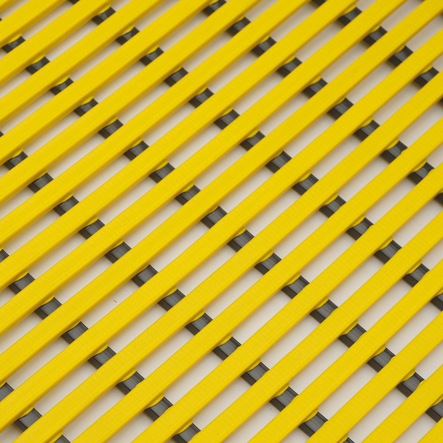 nassraumrost-gelb-detail